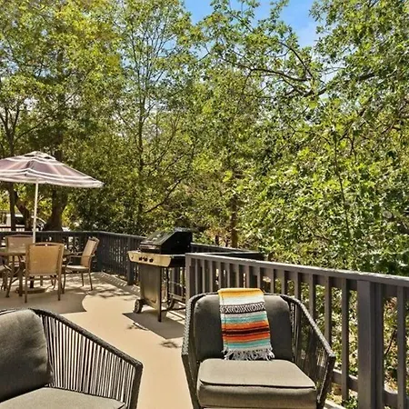 Charming Getaway Cabin Lake Arrowhead Exterior photo