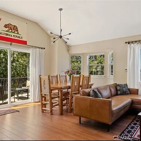 Charming Getaway Cabin Lake Arrowhead Exterior photo