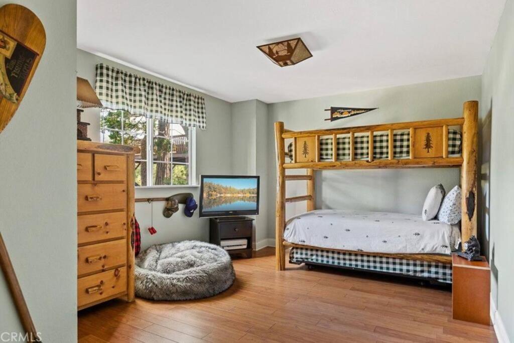 Charming Getaway Lake Arrowhead